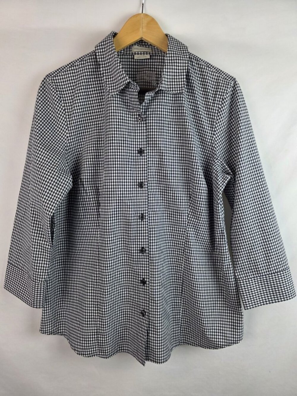 Van Heusen Women's Shirt Size Large Black Gingham Plaid 3/4 Sleeve Button Down